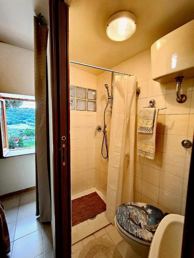 Apartmán La Casa In Piazza Toffia Exteriér fotografie