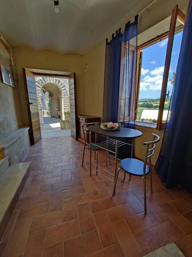 Apartmán La Casa In Piazza Toffia Exteriér fotografie