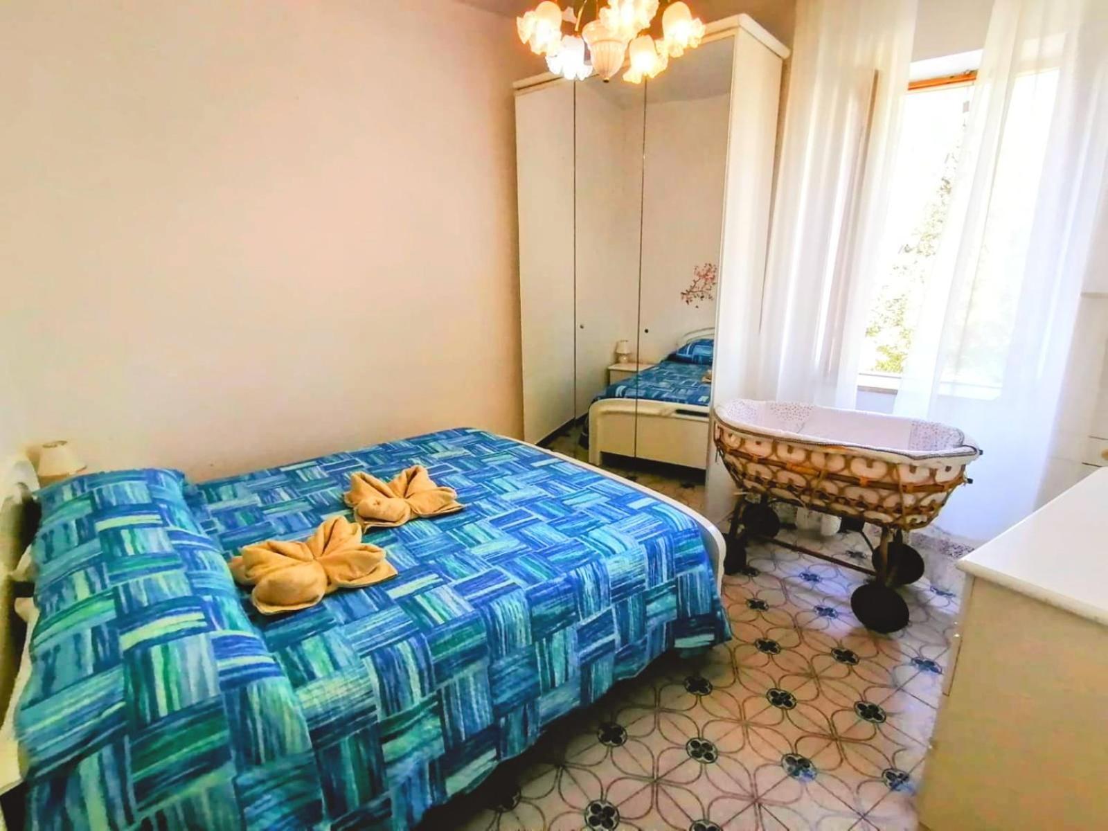 Apartmán La Casa In Piazza Toffia Exteriér fotografie