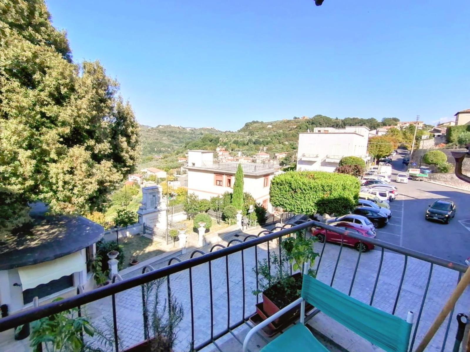 Apartmán La Casa In Piazza Toffia Exteriér fotografie