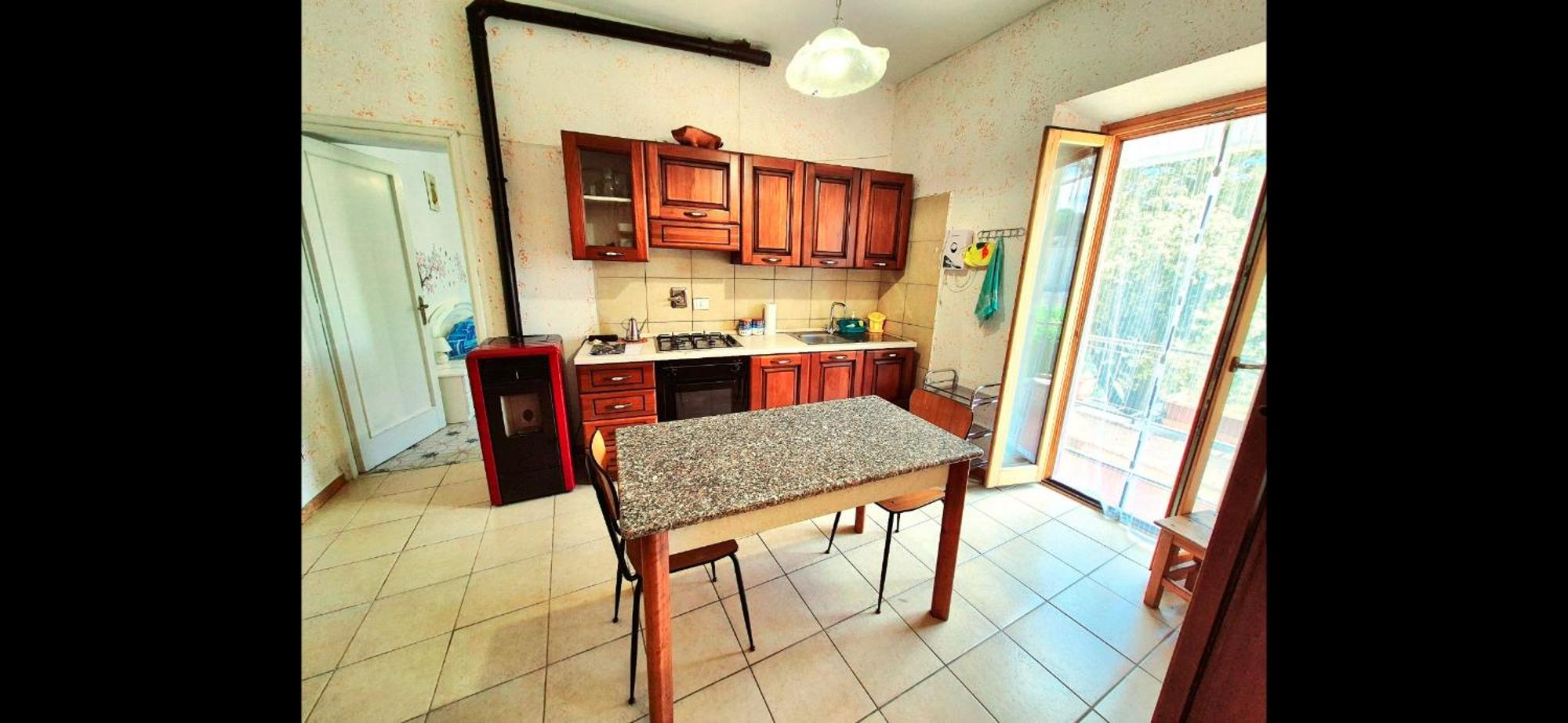 Apartmán La Casa In Piazza Toffia Exteriér fotografie